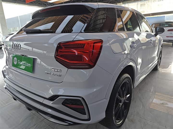 Фото 7 - Audi Q2L