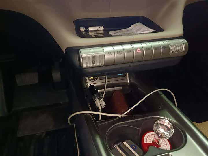 Фото 14 - BYD Dolphin