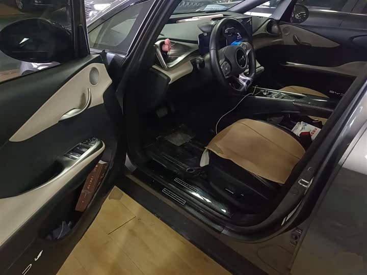 Фото 16 - BYD Dolphin