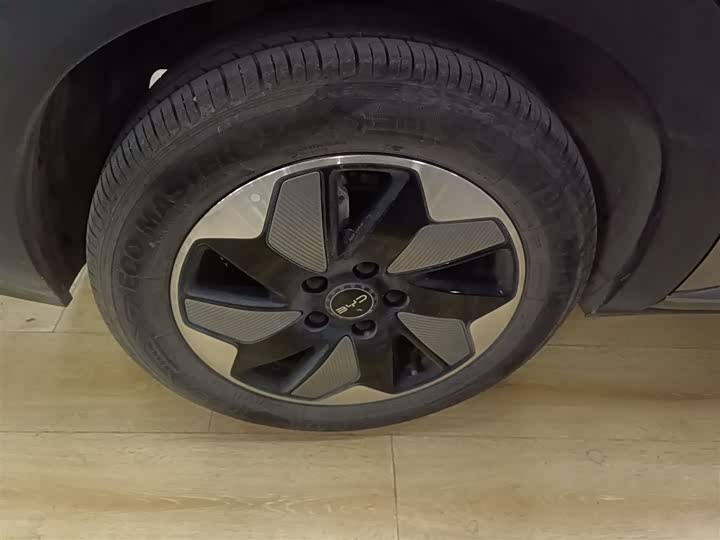 Фото 26 - BYD Dolphin