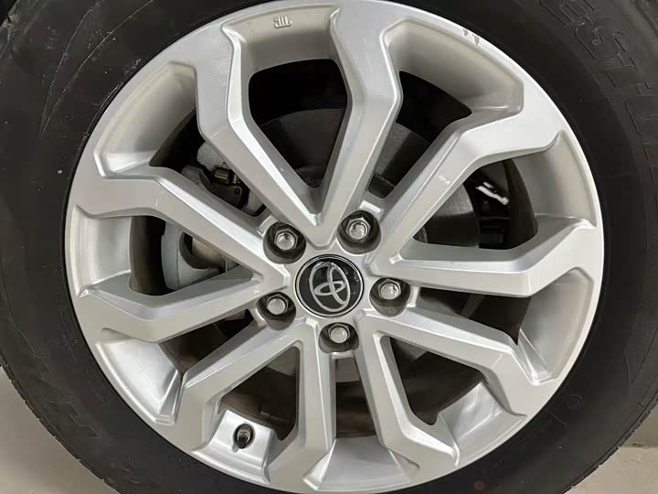 Фото 13 - Toyota Frontlander