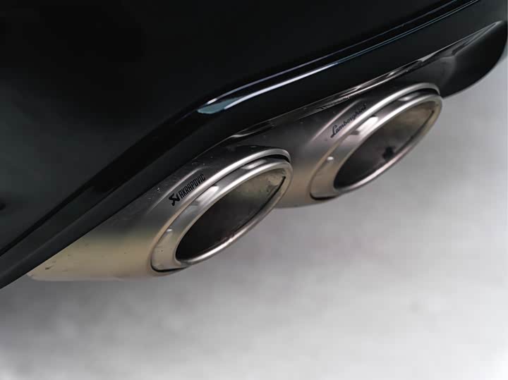 Фото 14 - Lamborghini Urus