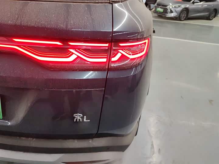 Фото 8 - BYD Song L DM-i Hybrid