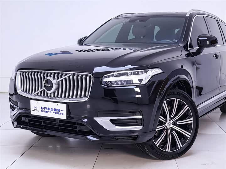Фото 3 - Volvo XC90
