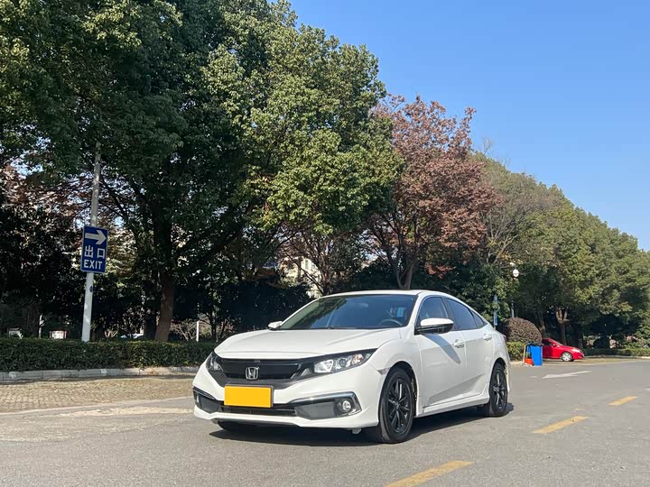 Фото 1 - Honda Civic