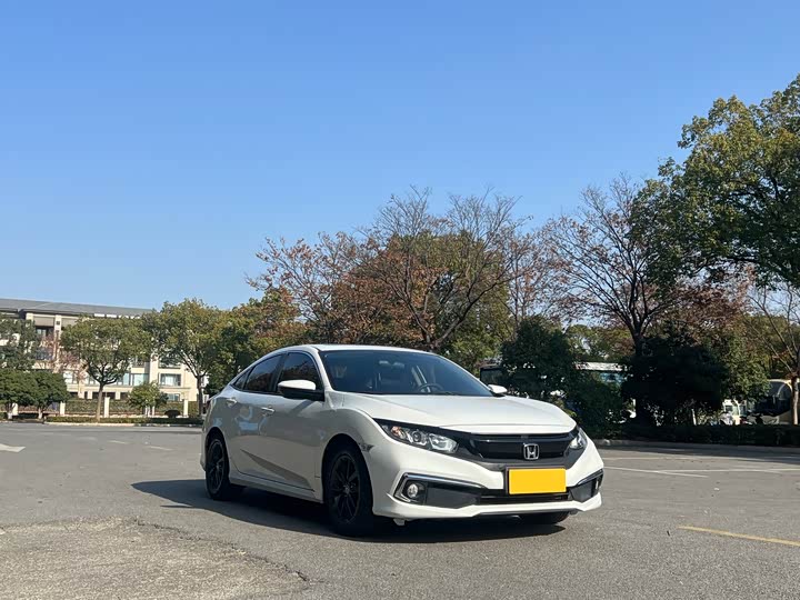 Фото 3 - Honda Civic