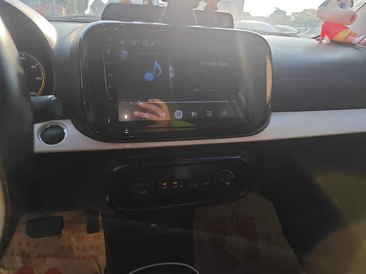 Фото 13 - Roewe Clever