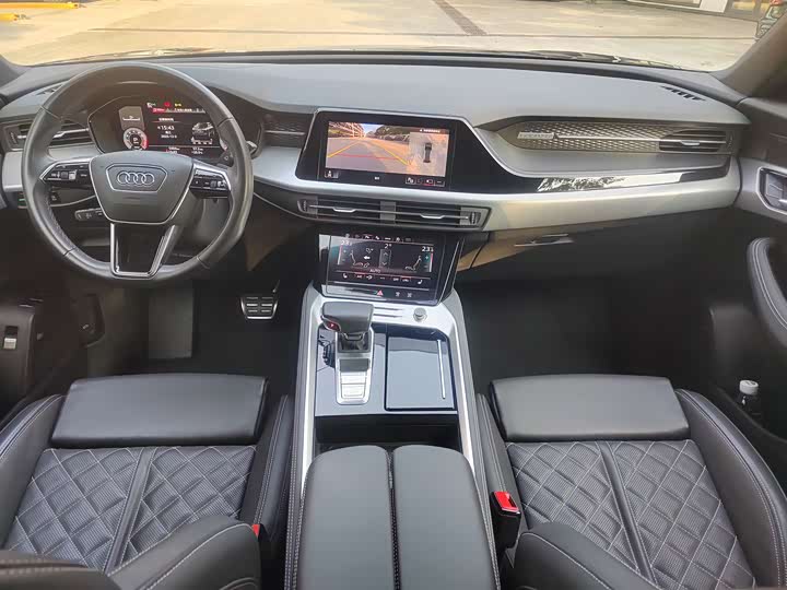 Фото 6 - Audi Q6