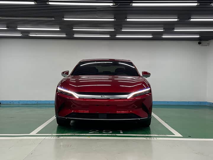 Фото 2 - BYD Han