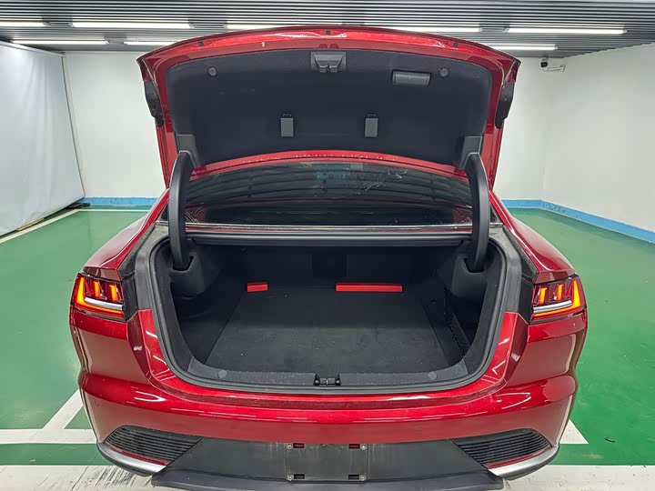 Фото 27 - BYD Han