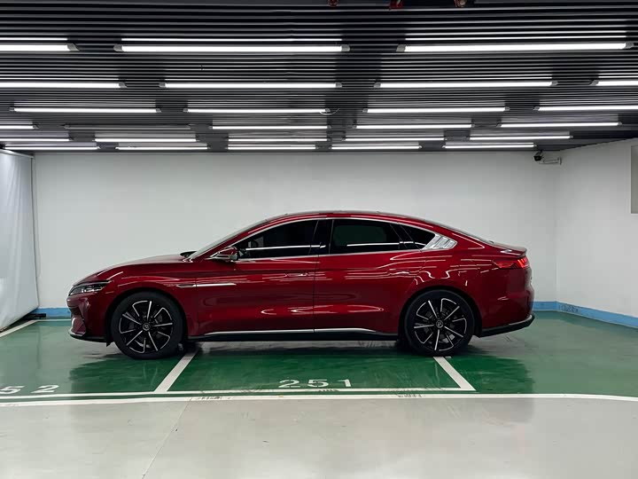 Фото 4 - BYD Han