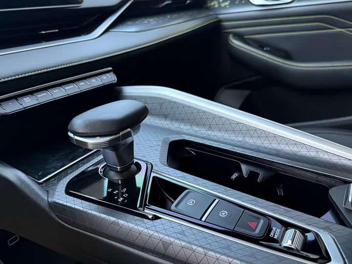 Фото 21 - Geely Preface