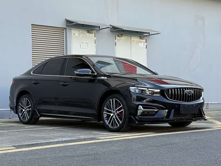 Фото 3 - Geely Preface