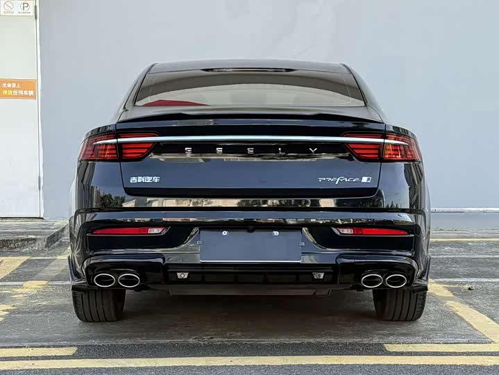 Фото 6 - Geely Preface