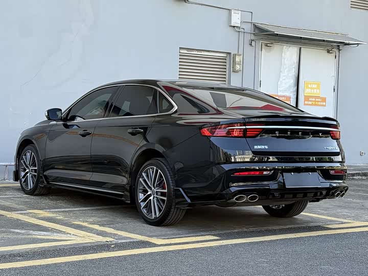 Фото 7 - Geely Preface