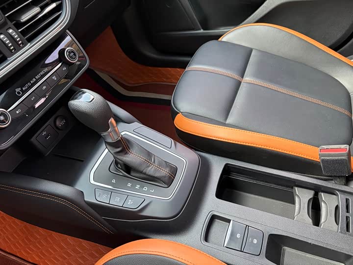 Фото 12 - Ford Focus