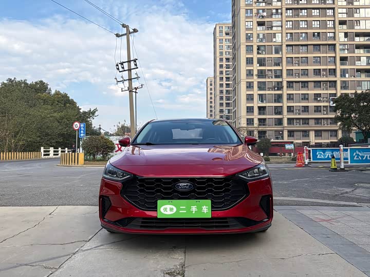 Фото 2 - Ford Focus