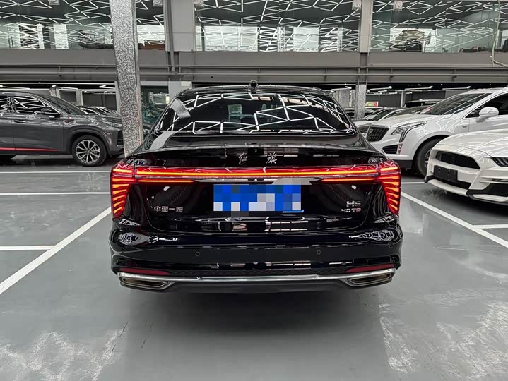 Фото 16 - Hongqi H5