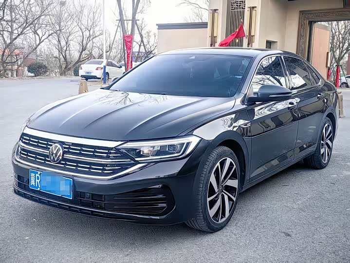 Фото 2 - Volkswagen Sagitar L