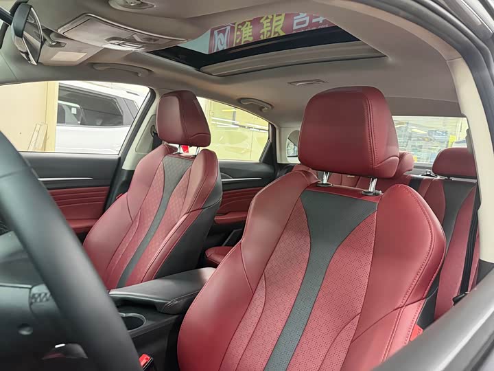 Фото 12 - Changan Eado Plus