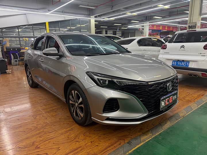 Фото 3 - Changan Eado Plus