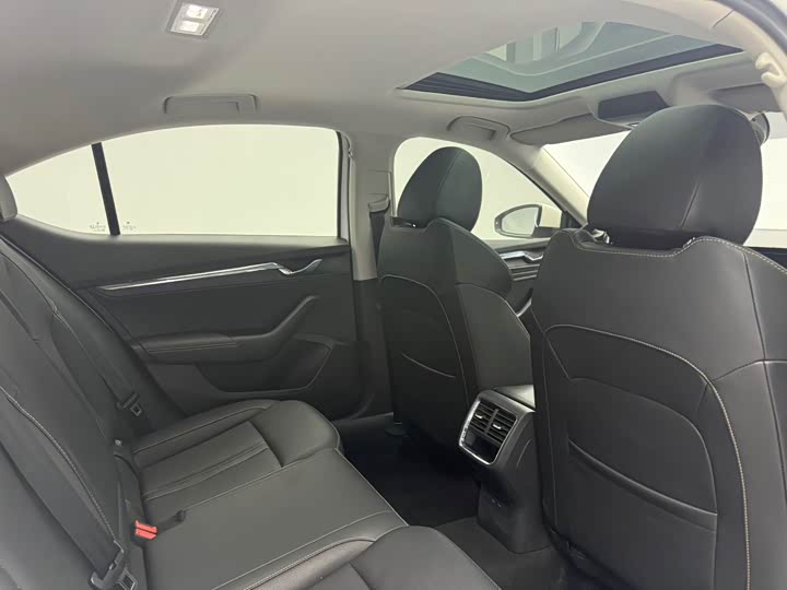 Фото 10 - Skoda Octavia Pro