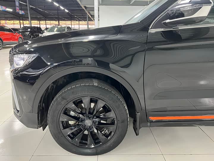 Фото 4 - Geely Atlas