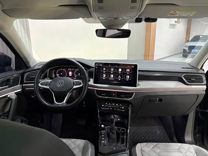 Фото 17 - Volkswagen Tayron