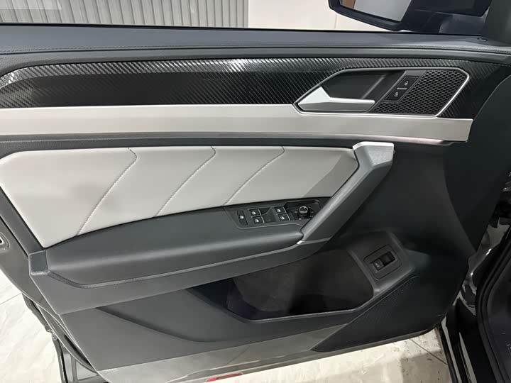 Фото 7 - Volkswagen Tayron