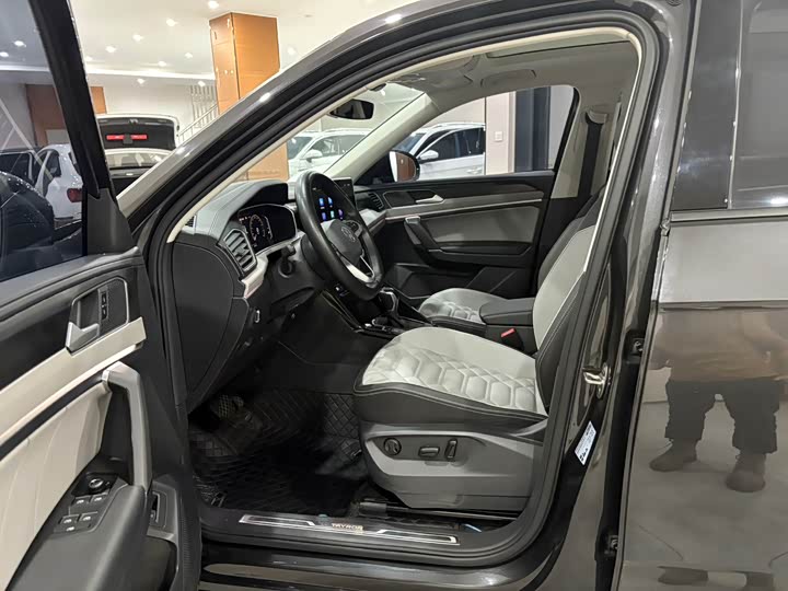 Фото 8 - Volkswagen Tayron