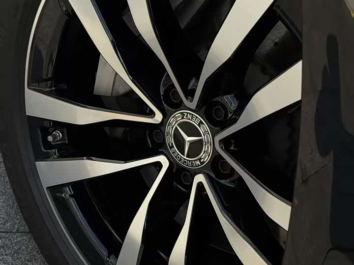 Фото 12 - Mercedes-Benz S-Class