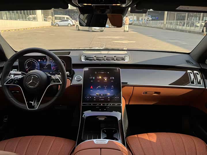 Фото 5 - Mercedes-Benz S-Class