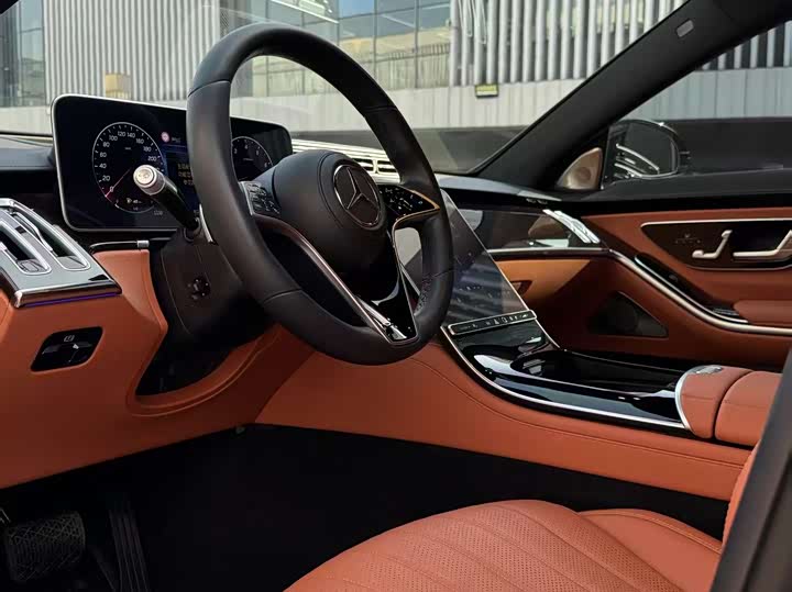 Фото 8 - Mercedes-Benz S-Class