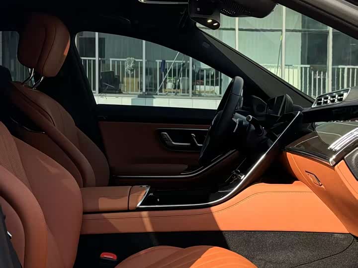 Фото 9 - Mercedes-Benz S-Class