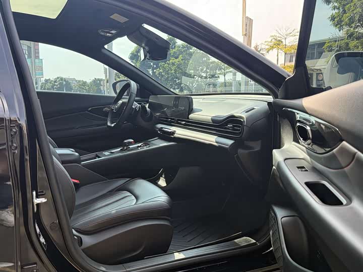 Фото 25 - GAC Trumpchi Empow R