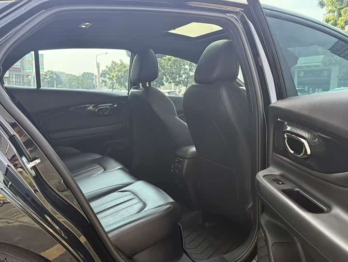 Фото 26 - GAC Trumpchi Empow R