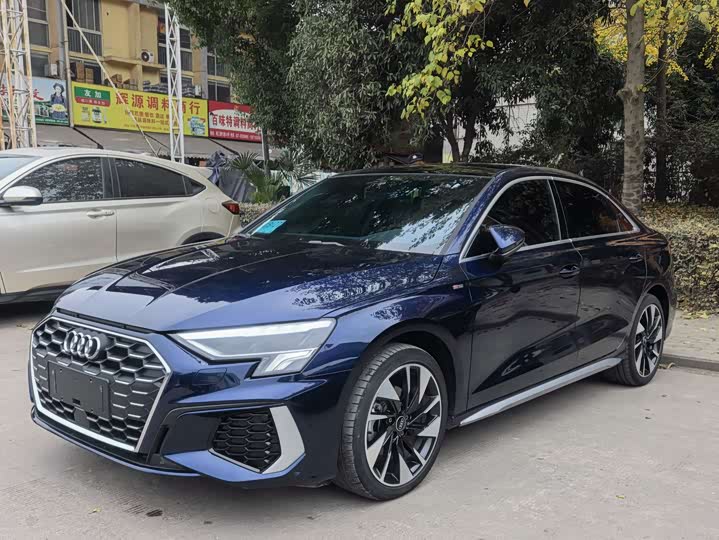 Фото 1 - Audi A3