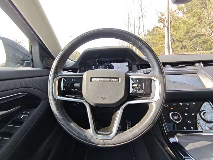 Фото 8 - Land Rover Range Rover Evoque L