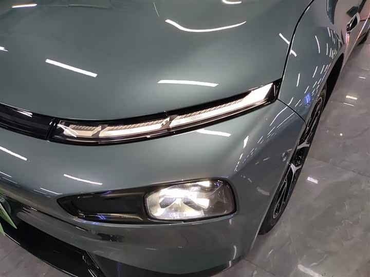 Фото 24 - XPeng P7