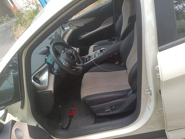 Фото 16 - BYD Dolphin