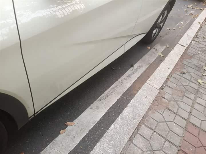 Фото 22 - BYD Dolphin