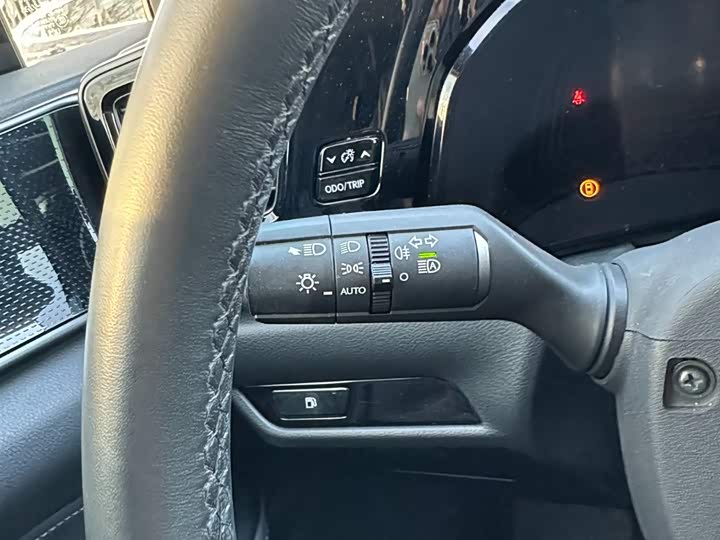 Фото 25 - Lexus NX