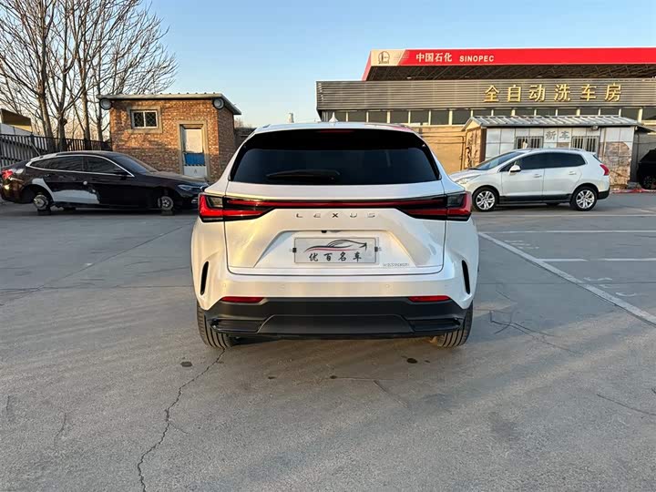 Фото 5 - Lexus NX