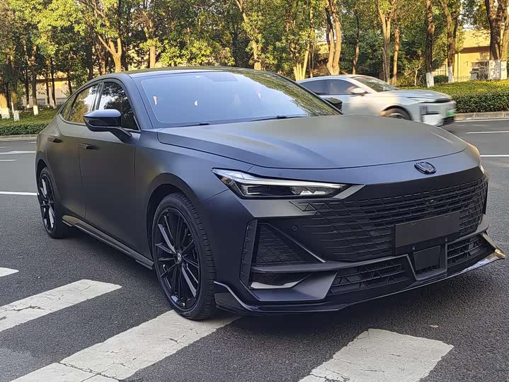 Фото 3 - Changan UNI-V