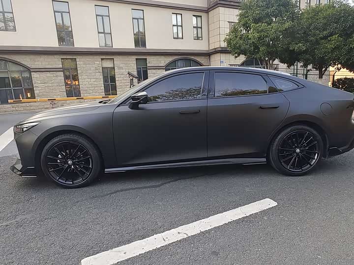 Фото 4 - Changan UNI-V