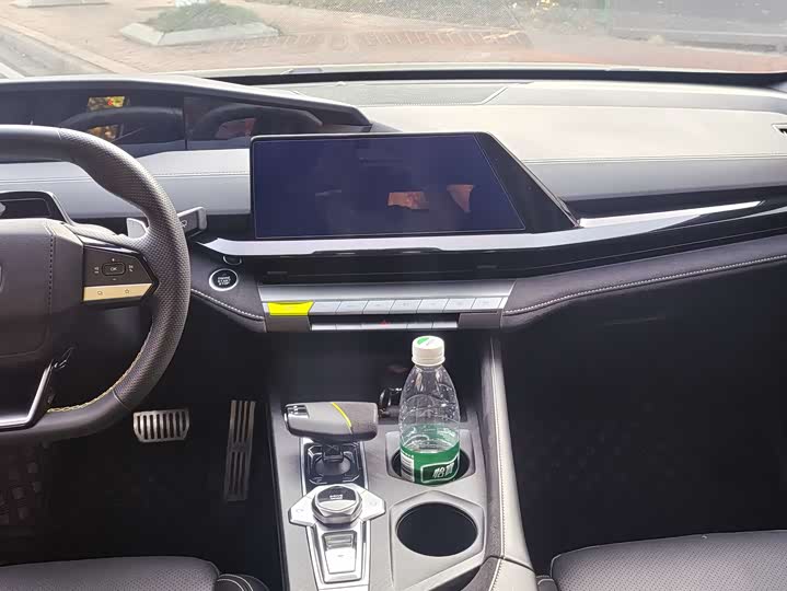 Фото 7 - Changan UNI-V