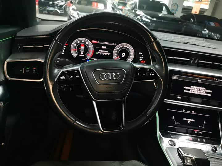 Фото 11 - Audi A6L