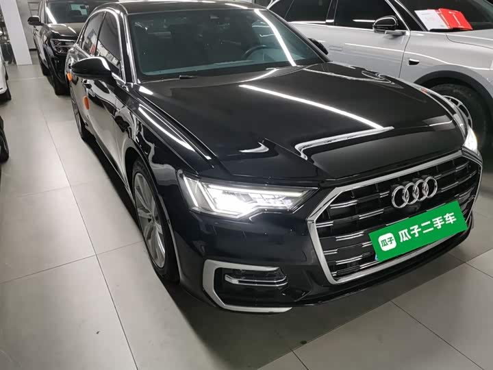 Фото 4 - Audi A6L