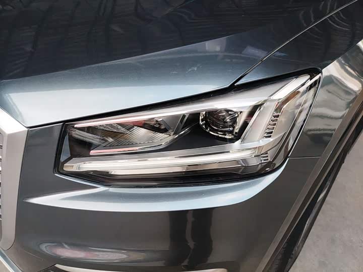 Фото 24 - Audi Q2L e-tron