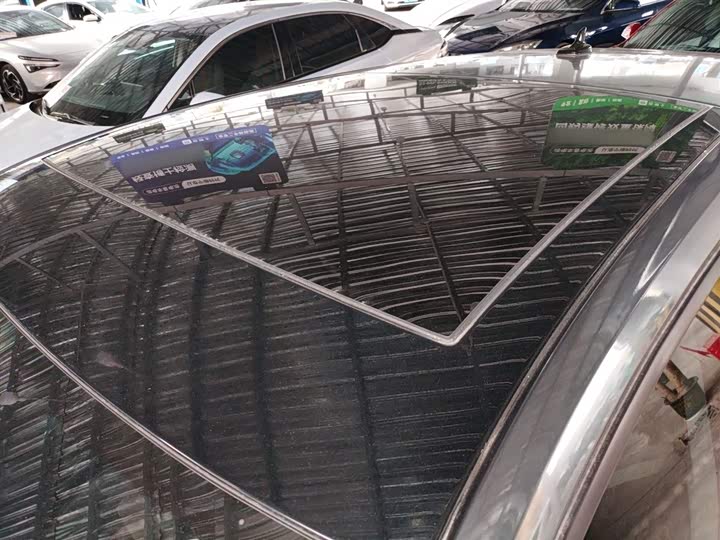 Фото 27 - Audi Q2L e-tron